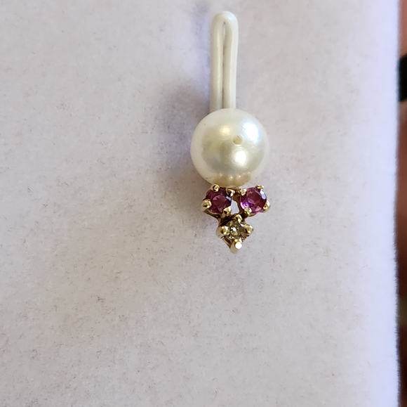 Ruby, pearl and diamond earrings in 18k gold. - Picture 8 of 10